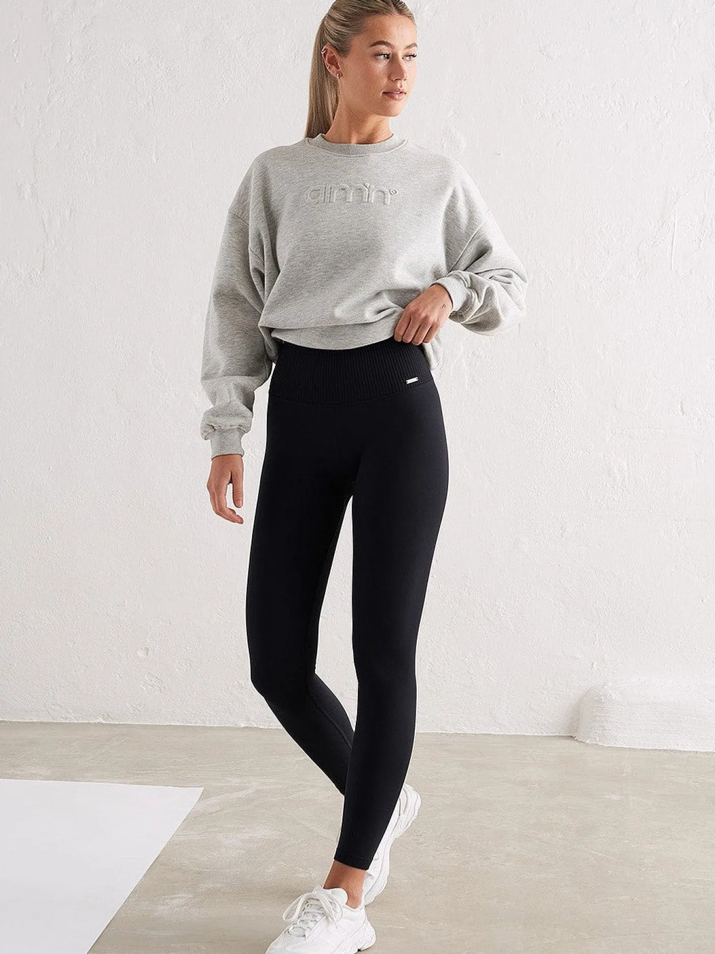 Women Aimn Performance|Tights-Black Limitless Seamless Tights