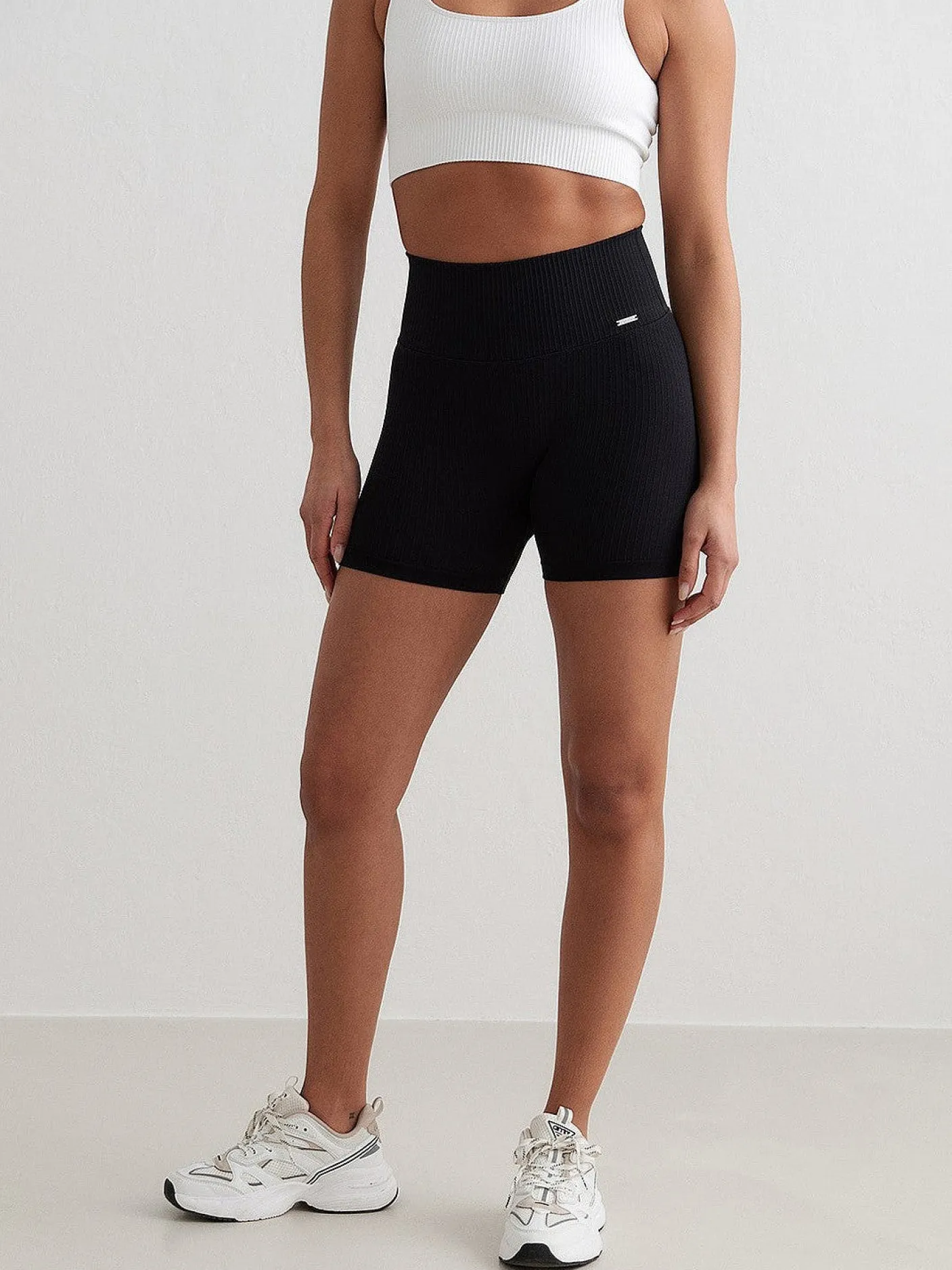 Women Aimn Training|Performance-Black Ribbed Midi Biker Shorts