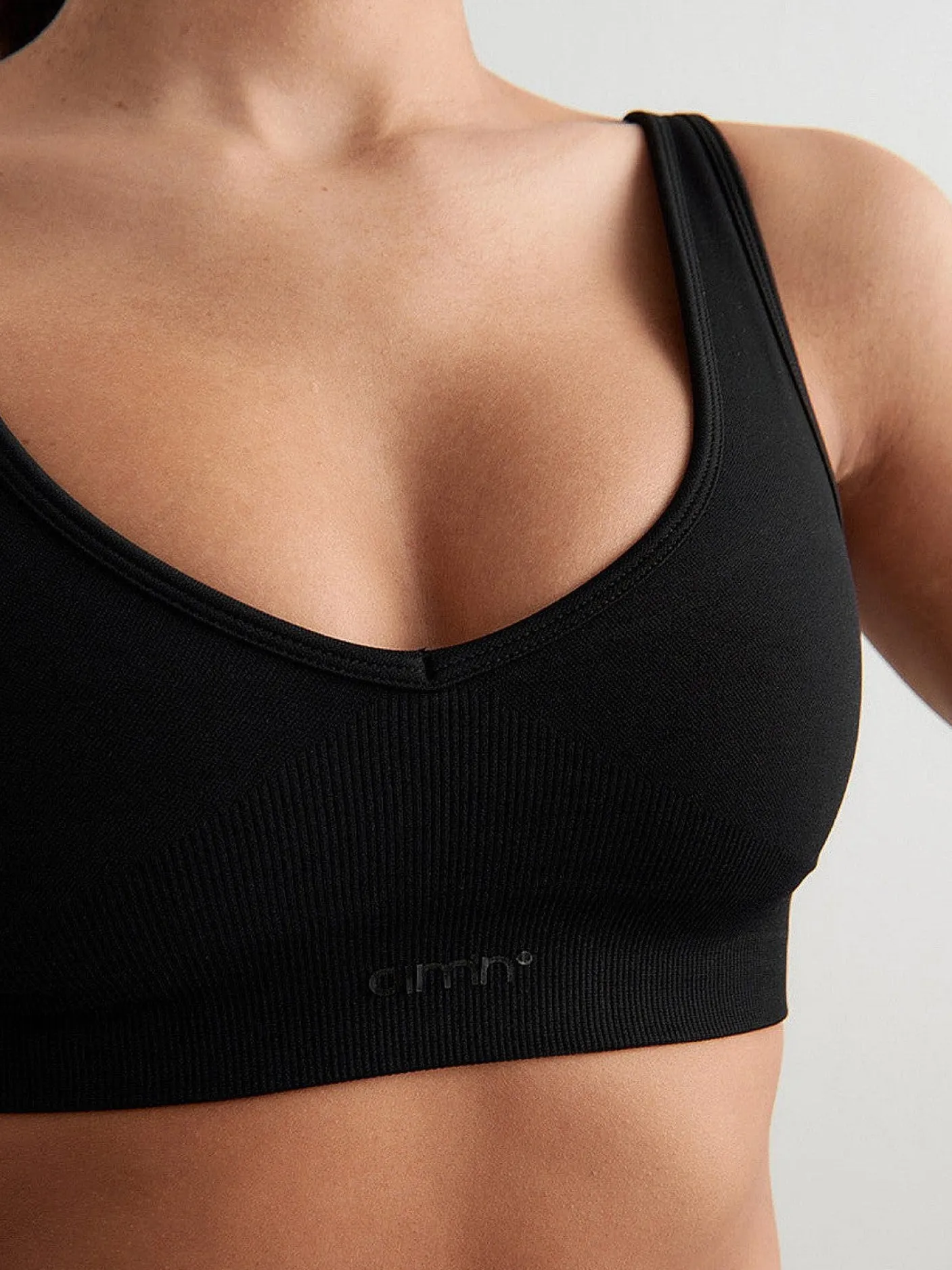 Women Aimn Sports Bras-Black Shape Seamless Deep Cut Bra
