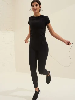 Women Aimn Running|Performance-Black Soft Basic Short Sleeve
