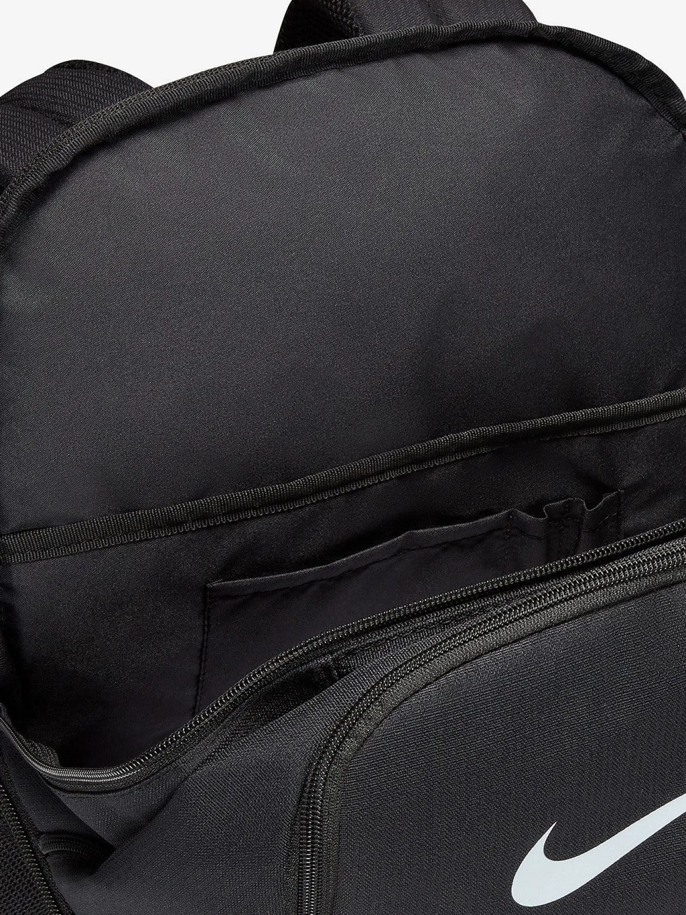 Nike Bags-Brasilia 9.5 BP 24L - Black/White