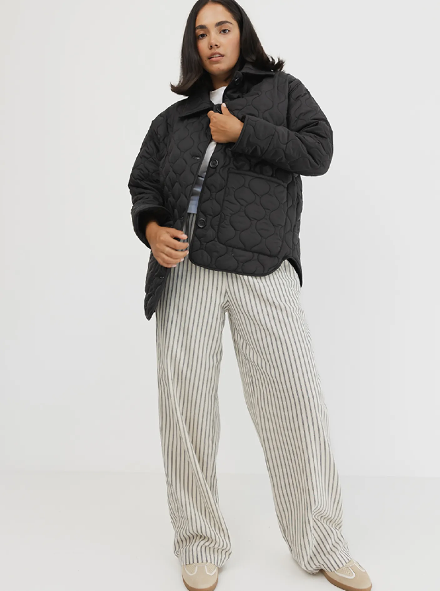Women Taylor Sport Jackets-Collared Quilted Jacket in Black