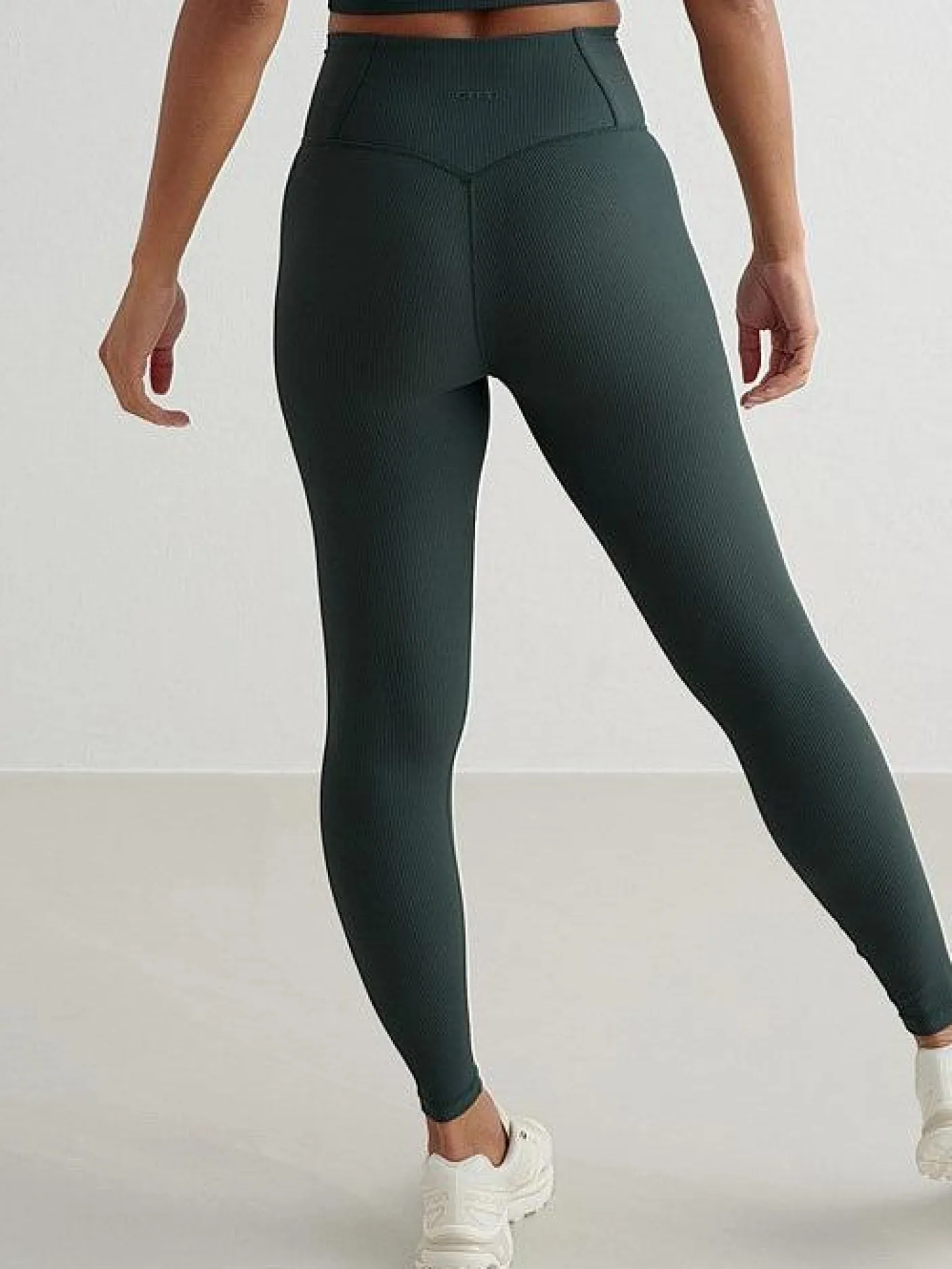 Women Aimn Tights-Deep Emerald Ribbed Performance Tights