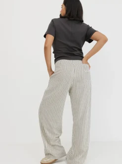 Women Taylor Sport Pants & Sweats-Everyday Pant In Pinstripe