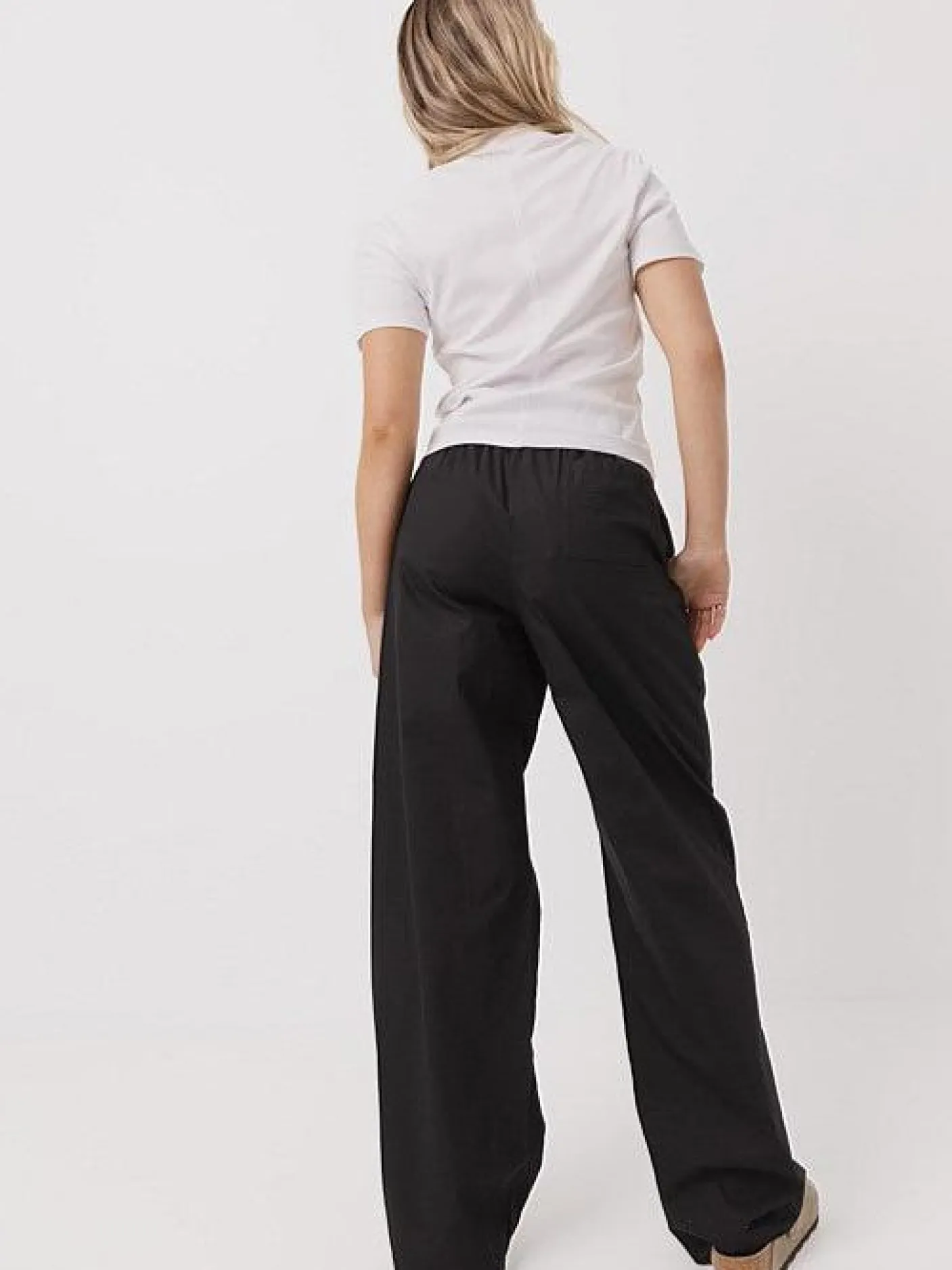 Women Taylor Sport Pants & Sweats-Everyday Pants in Black
