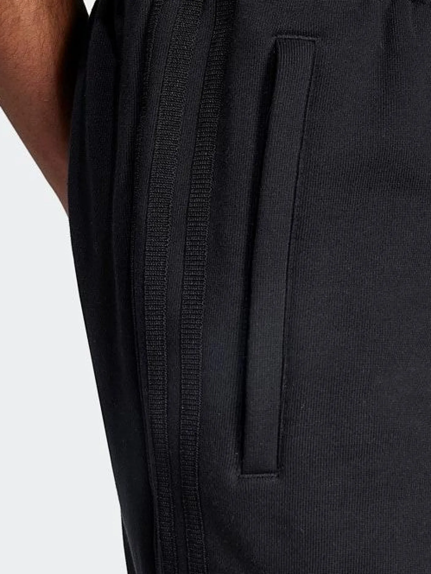 adidas Originals Shorts-Field Issue Essentials Shorts Mens