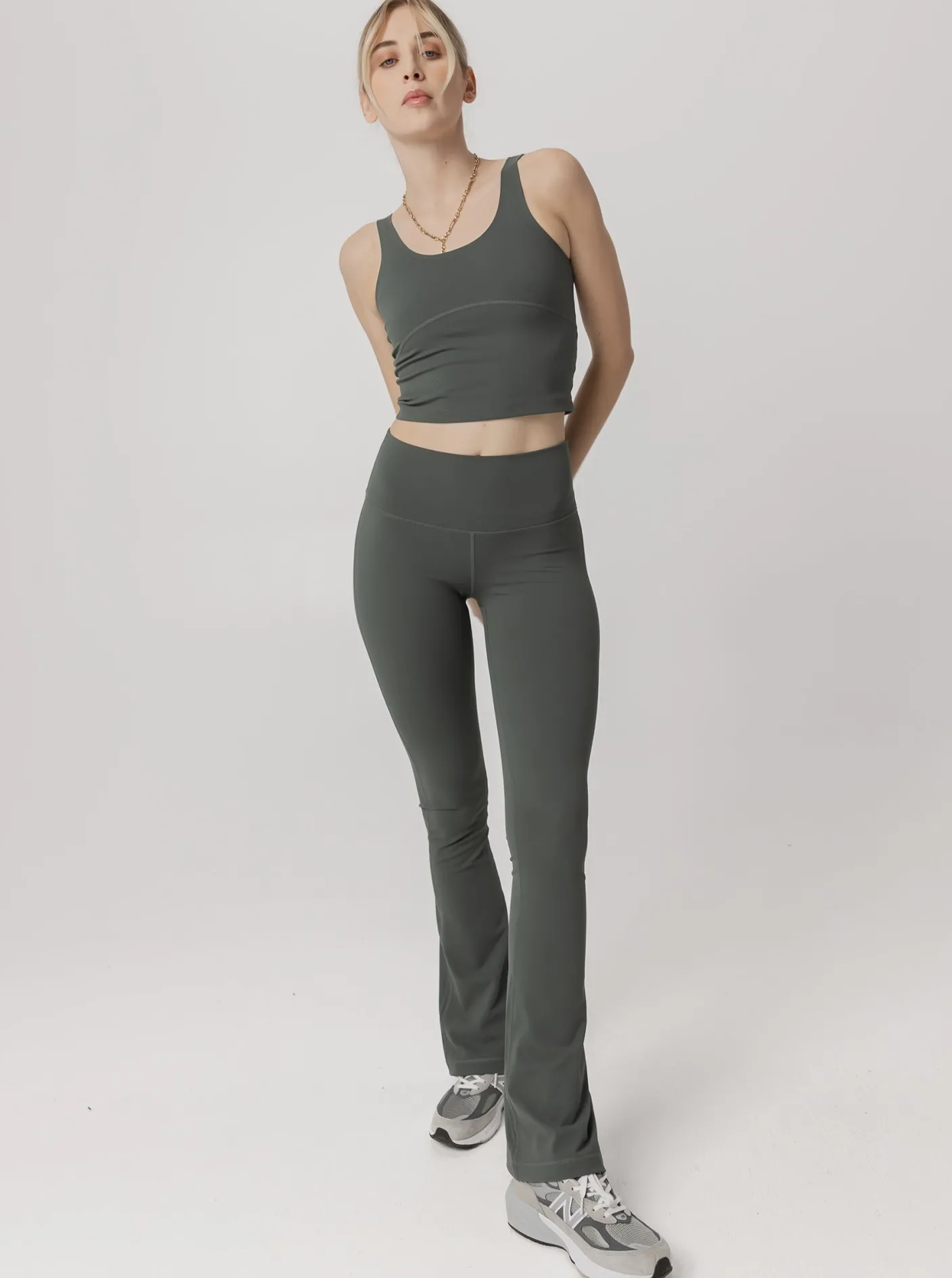 Women Taylor Sport Performance-Longline Tank In Eucalyptus