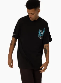 Mitchell & Ness Tees & Singlets-Los Angeles Lakers Legends Last Forever T-Shirt