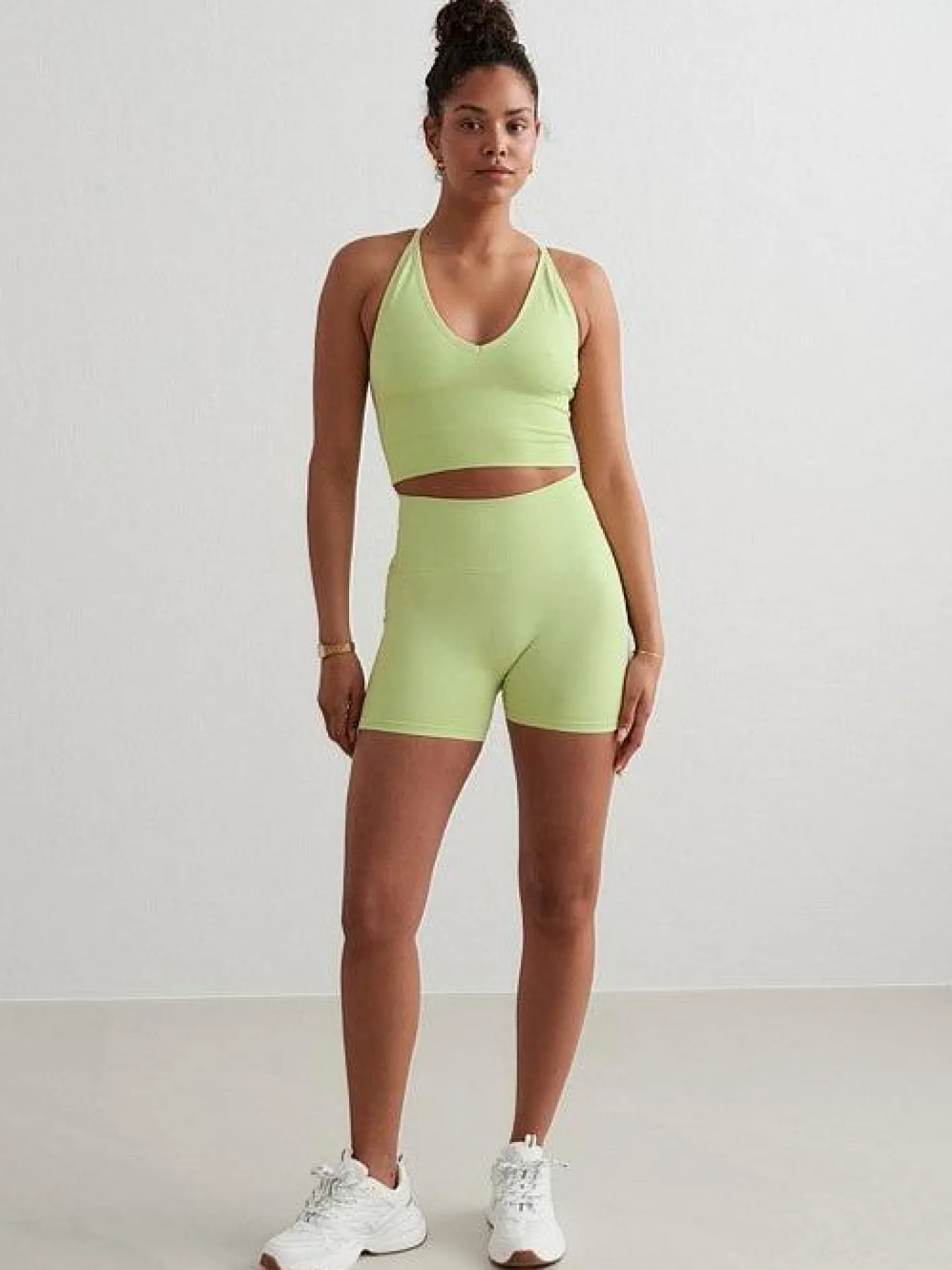 Women Aimn Performance|Sports Bras-Matcha Shape Seamless Cross Back Bralette