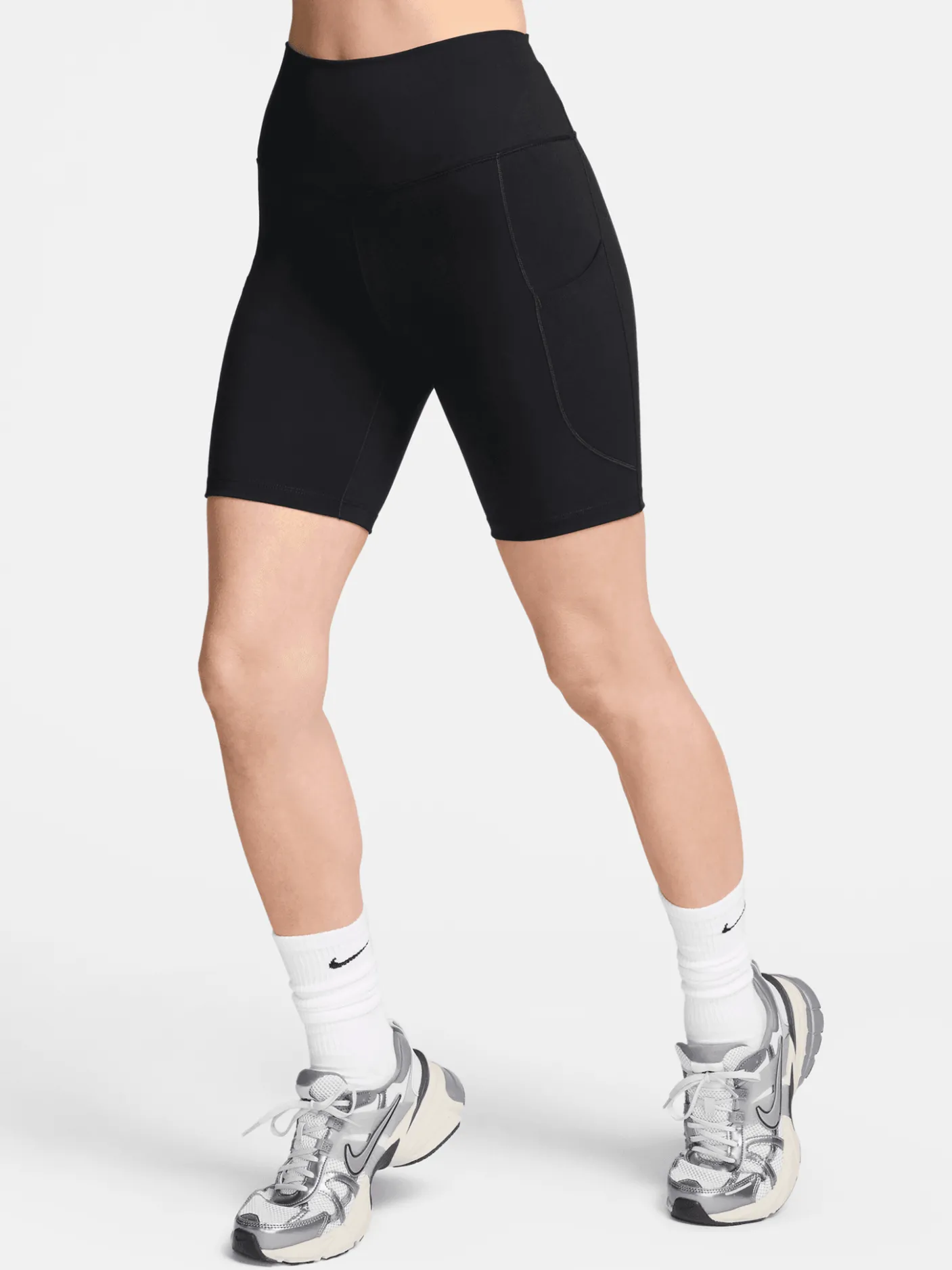 Women Nike Performance|Shorts-One High-Waisted 8'' Biker Shorts with Pockets