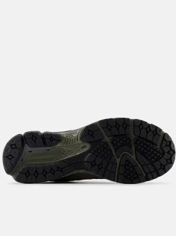Women New Balance Sneakers|Sneakers-2002R Unisex
