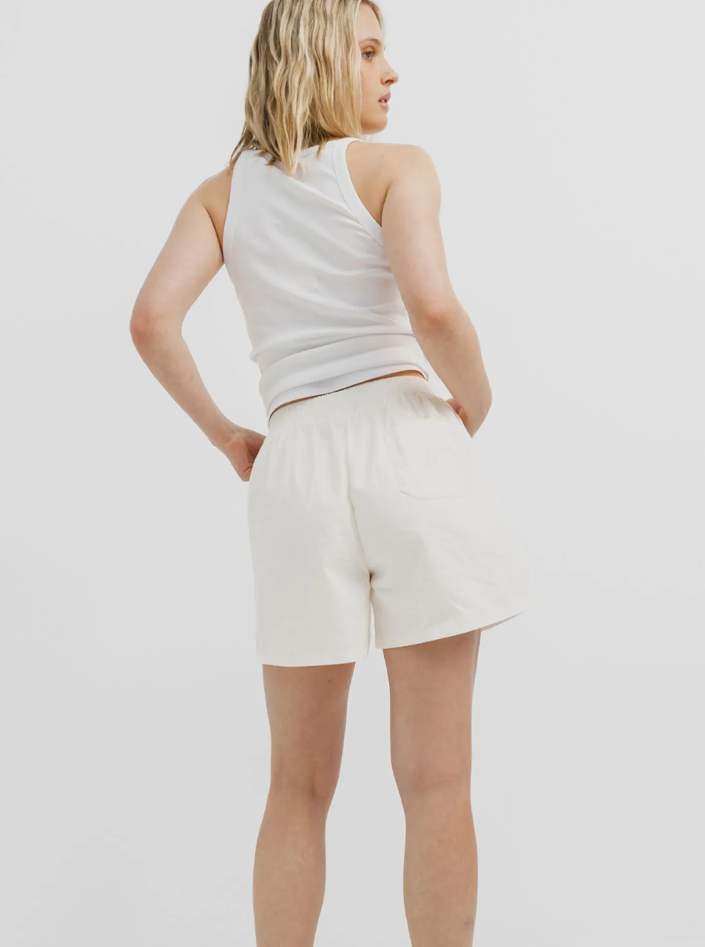 Women Taylor Sport Shorts-Resort Short in White
