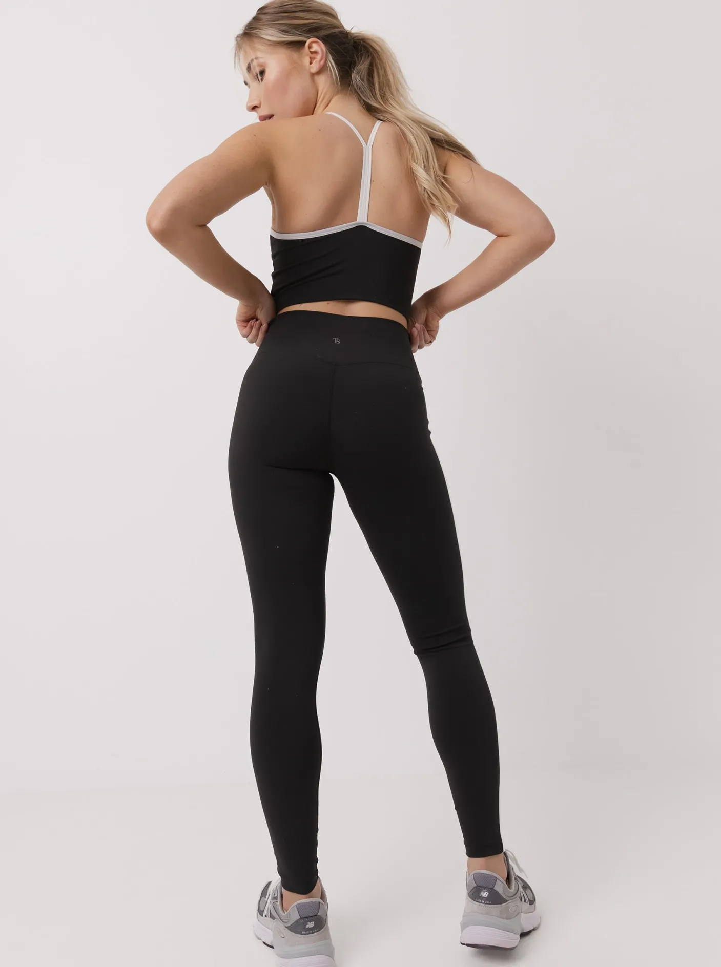 Women Taylor Sport Tights-Retro Leggings in Black