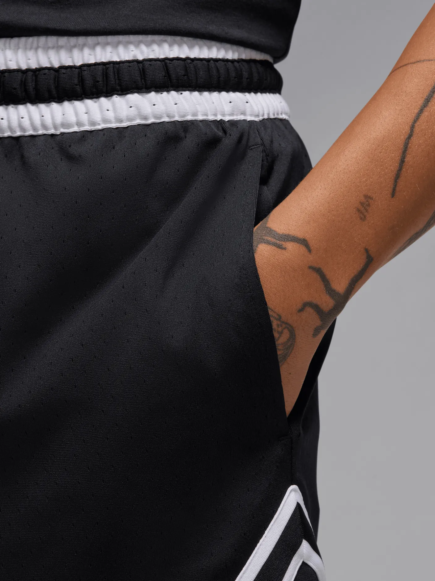 Jordan Shorts-Sport Dri-FIT Mesh Diamond Shorts