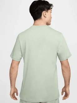 Nike Tees & Singlets-Sportswear Club T-Shirt