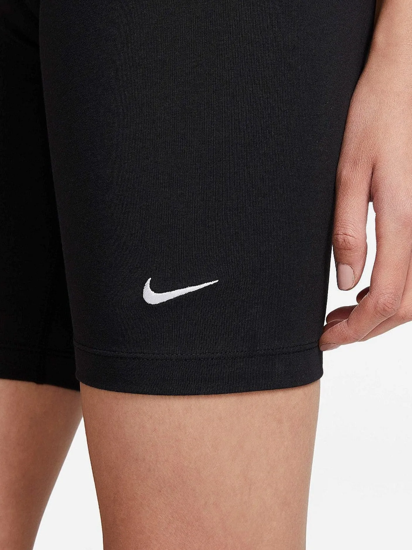Women Nike Performance|Shorts-Sportswear Essential Mid-Rise Bike Shorts