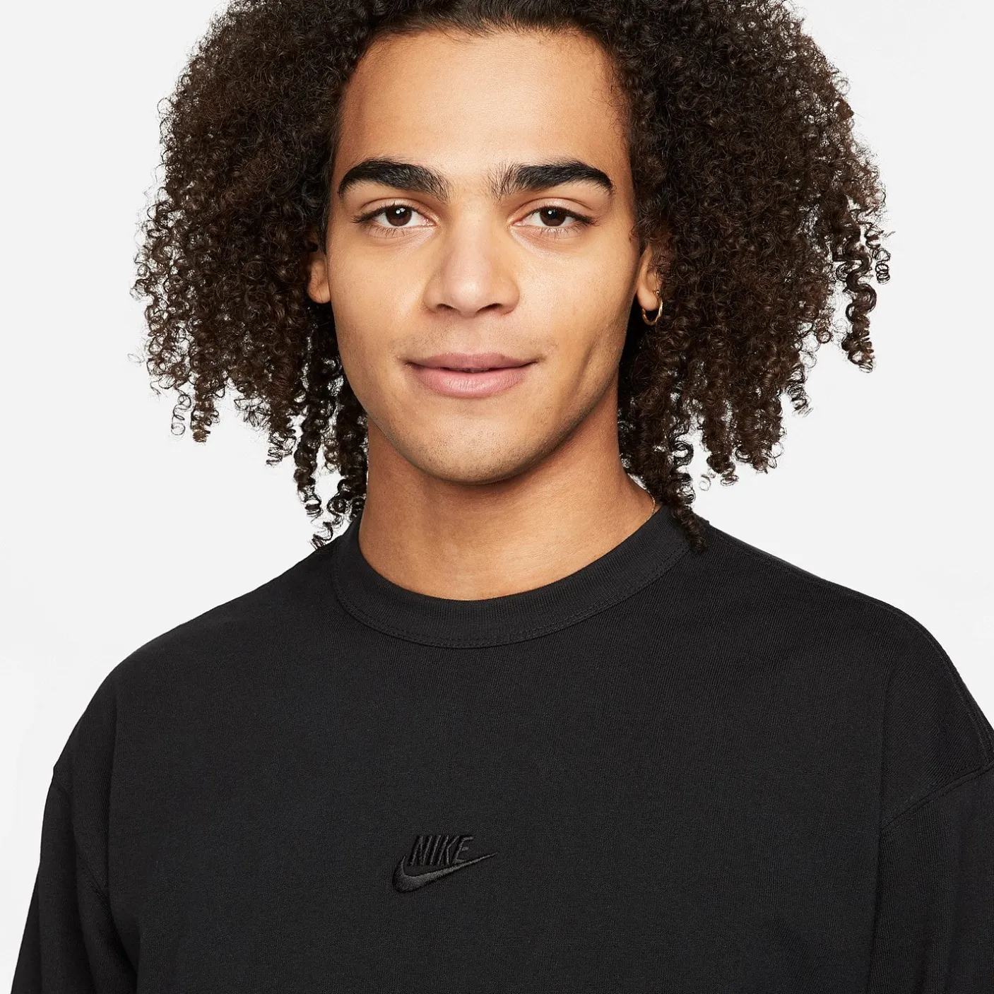 Nike Tees & Singlets-Sportswear Premium Essentials Long-Sleeve Tee