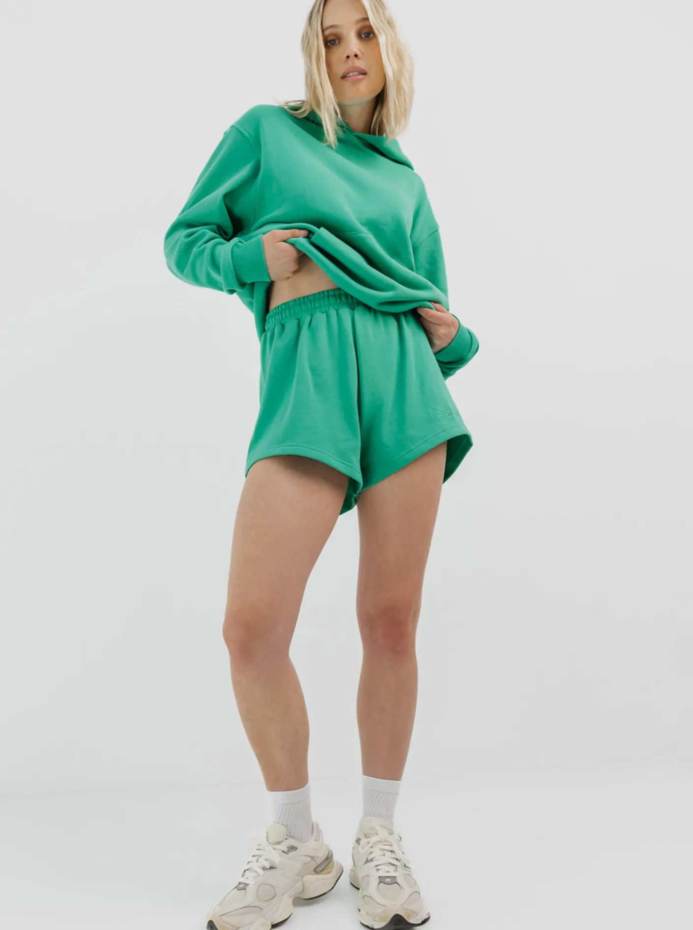Women Taylor Sport Shorts-Summer Short in Clover