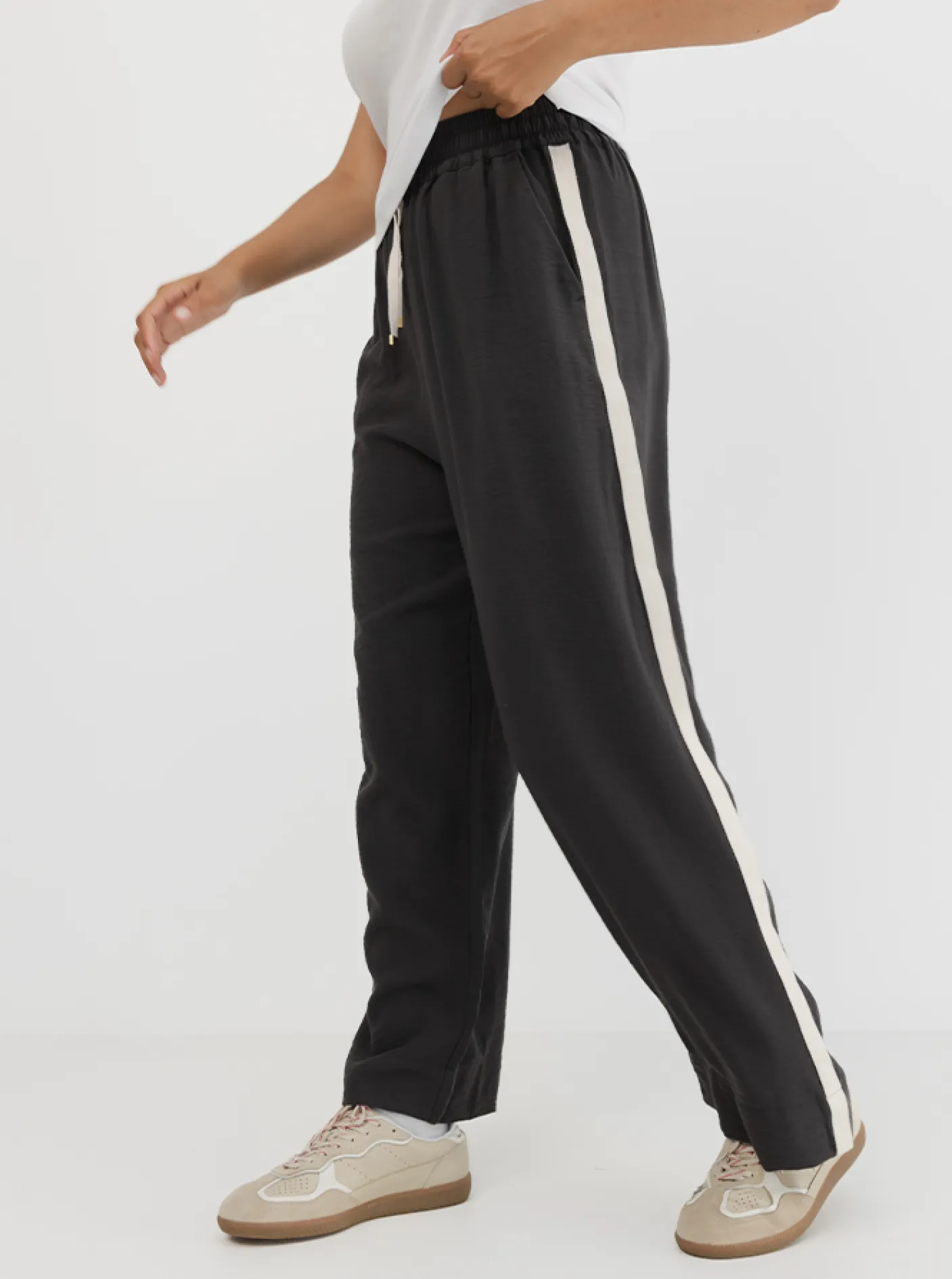 Women Taylor Sport Pants & Sweats-Weekender Pant In Pepper