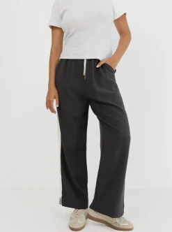 Women Taylor Sport Pants & Sweats-Weekender Pant In Pepper