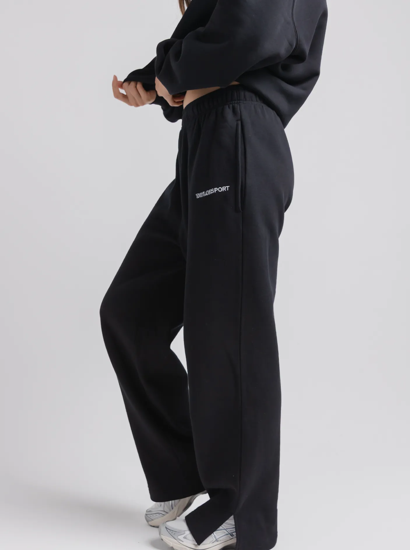Women Taylor Sport Pants & Sweats-Wide Leg Sweats in Black
